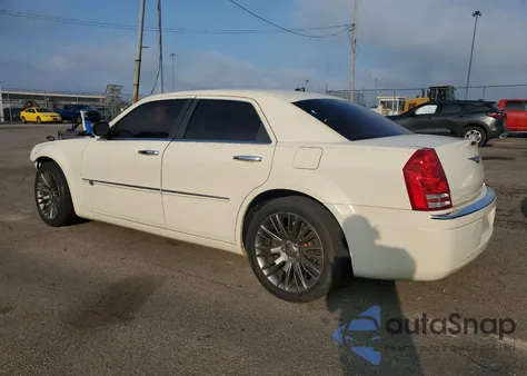 2008 Chrysler 300C из США, поврежденный, VIN 2C3KA63H38H120204